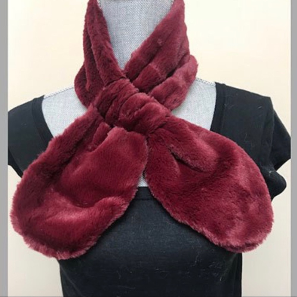 Softest Faux Rabbit Scarf, NWT - Picture 6 of 7